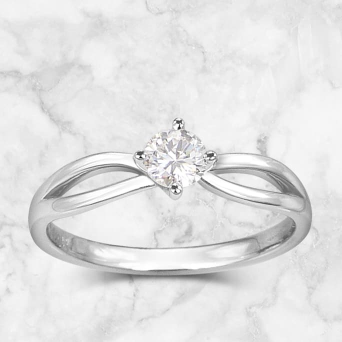 Catégorie solitaire à diamants